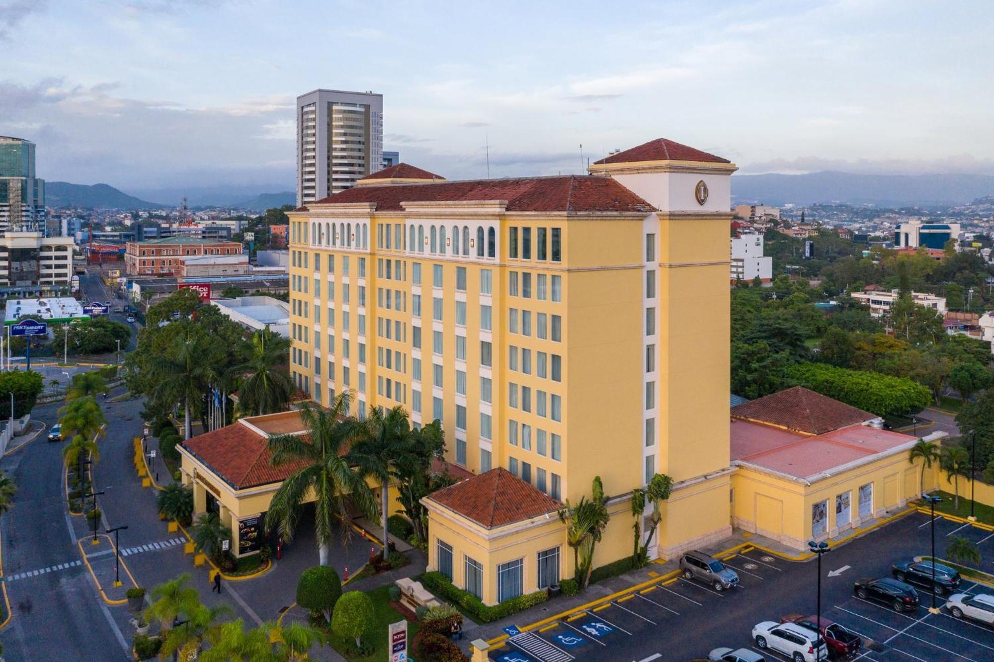 Intercontinental Tegucigalpa At Multiplaza Mall By Ihg Kültér fotó
